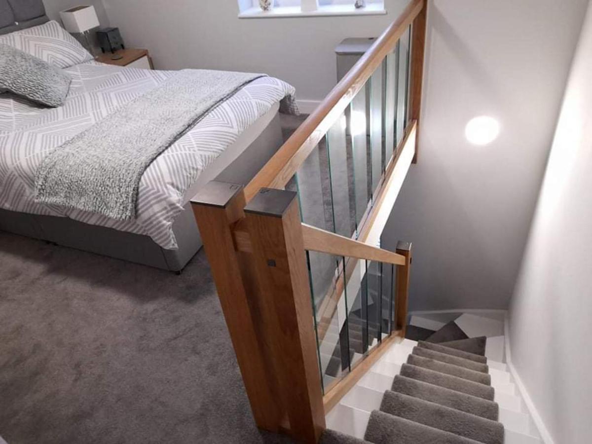 Outstanding Modern 1-Bed House In Chippenham Chippenham (Wiltshire) Eksteriør billede